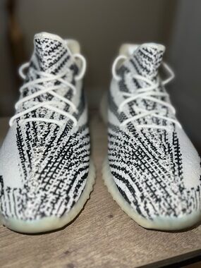 Yeezy Boost 350 V2 Zebra White Black